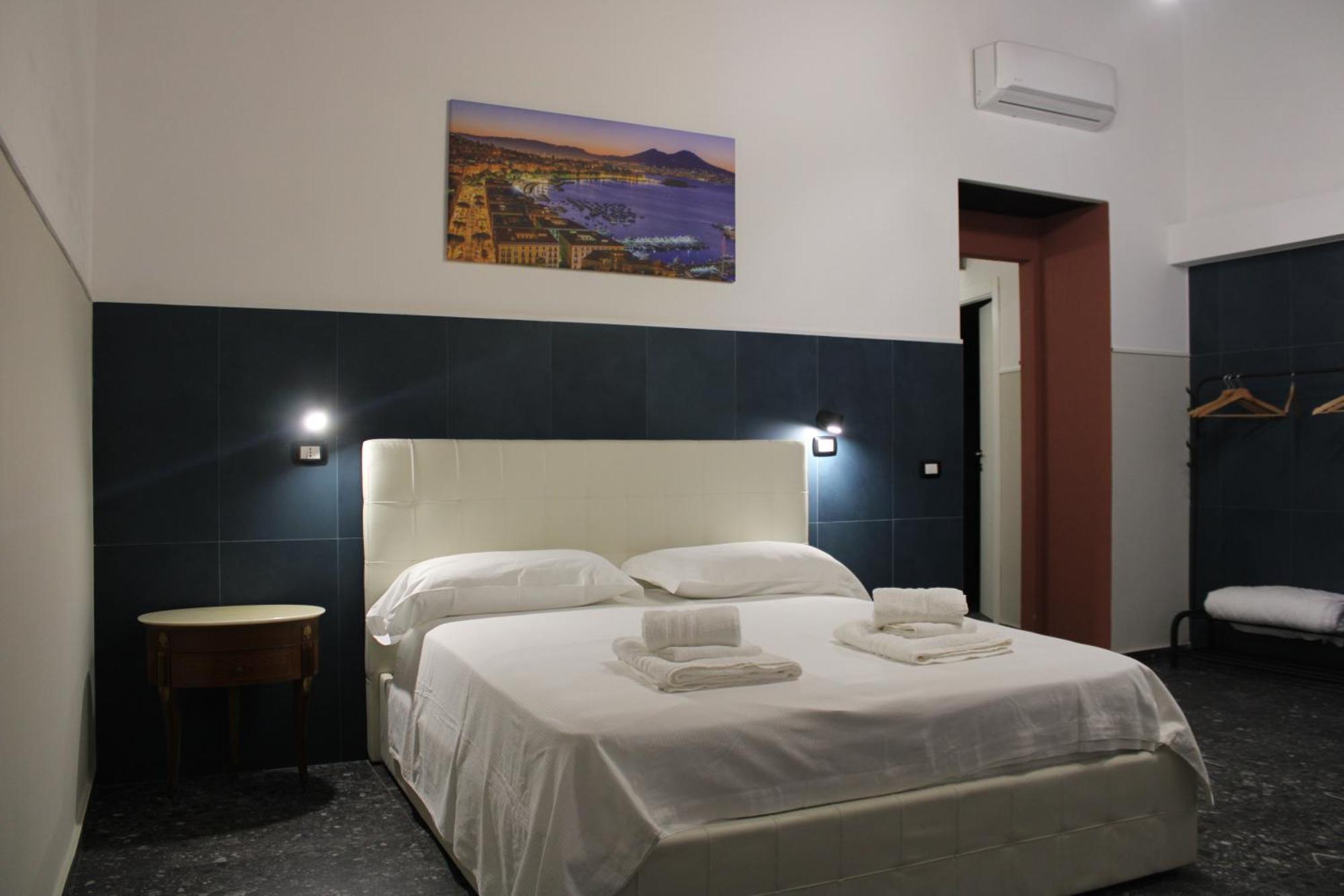 La Suite Del Centro Storico Napoli Eksteriør billede